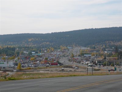 100 Miles Town, desde la ruta